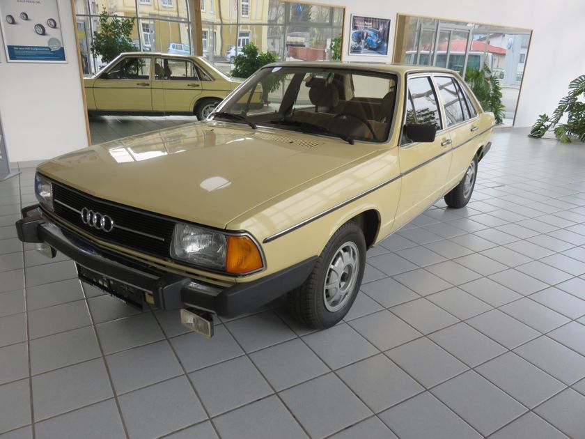 Audi 100 GLS4